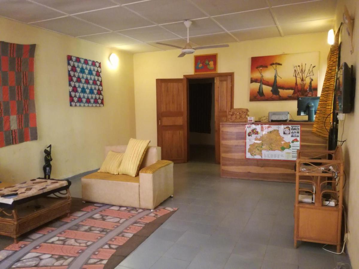 Villa Tenko Уагадугу Экстерьер фото